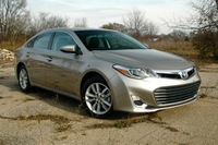 2013 Toyota Avalon (select to view enlarged photo)