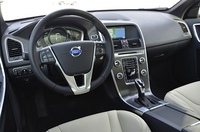 2015.5 Volvo XC 60  (select to view enlarged photo)