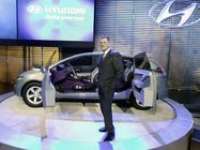 2005 Chicago Auto Show: Hyundai Portico Concept Vehicle Debuts