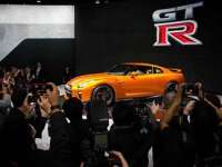 2017 Nissan GT-R World Debut at 2016 New York International Auto Show +VIDEO