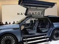 Lincoln Navigator Concept At 2016 New York Auto Show
