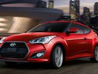 HEELS ON WHEELS: 2017 HYUNDAI VELOSTER REVIEW