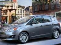 HEELS ON WHEELS: 2017 FORD C-MAX REVIEW