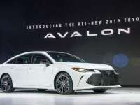 2019 Toyota Avalon Revealed At 2018 Detroit Auto Show