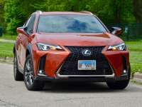 2019 Lexus UX and UXh New Car Review by Larry Nutson - It's E15 Approved +VIDEO
