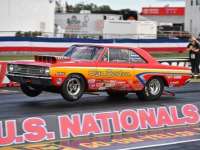 Mopar-powered Drivers Chasing History in NHRA Dodge HEMI(R) Challenge Title Fight at U.S. Nationals