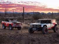 New Ford Bronco R Race Prototype Debuts in the Desert +VIDEO