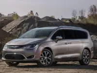 Chicago Auto Show Unveiling: New 2021 Chrysler Pacifica Offers AWD and Slew Of Other Safety and Convenience Features + CHICAGO UNVEILING VIDEO