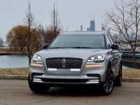 2020 Lincoln Aviator Chicagoland Review by Larry Nutson +VIDEO