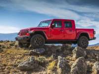 New 2021 Jeep® Gladiator EcoDiesel: Ultimate Capability and Driving Range, With 442 lb.-ft. of Torque for Improved Performance